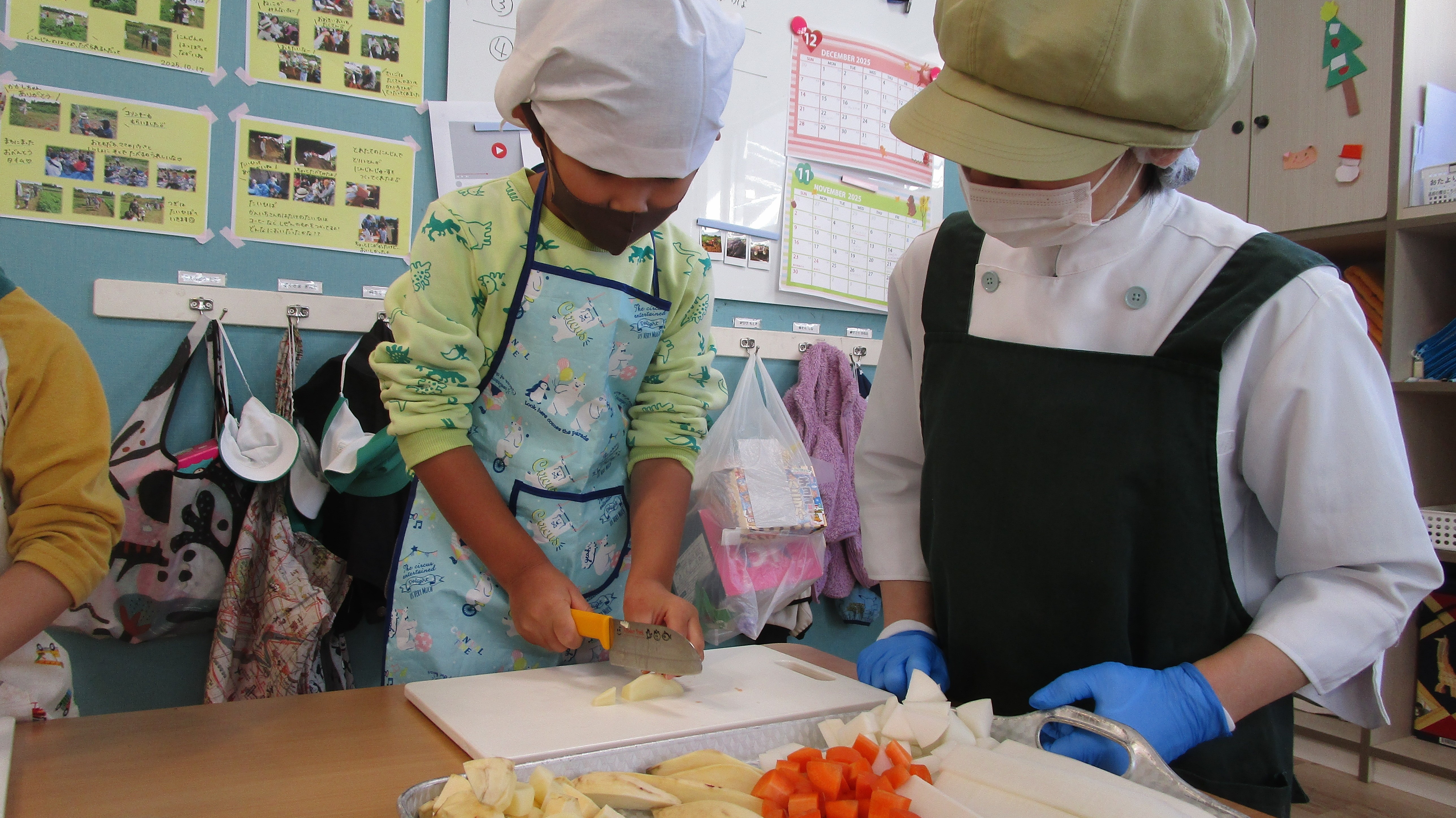 “秋のおくりもの”  ～さつまいも給食レシピのご紹介～