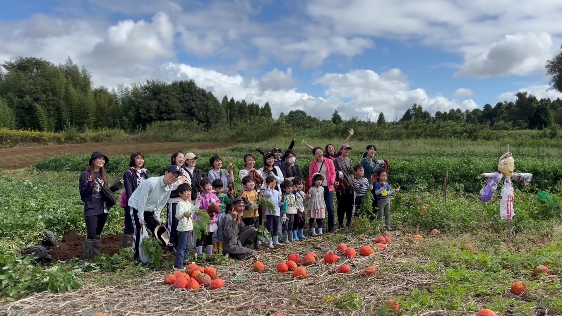 かかしと記念撮影