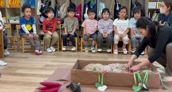 とても真剣にお話を聞いている様子